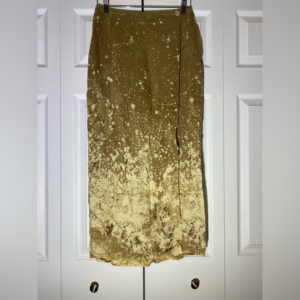 Chic Tan and Cream Maxi Skirt